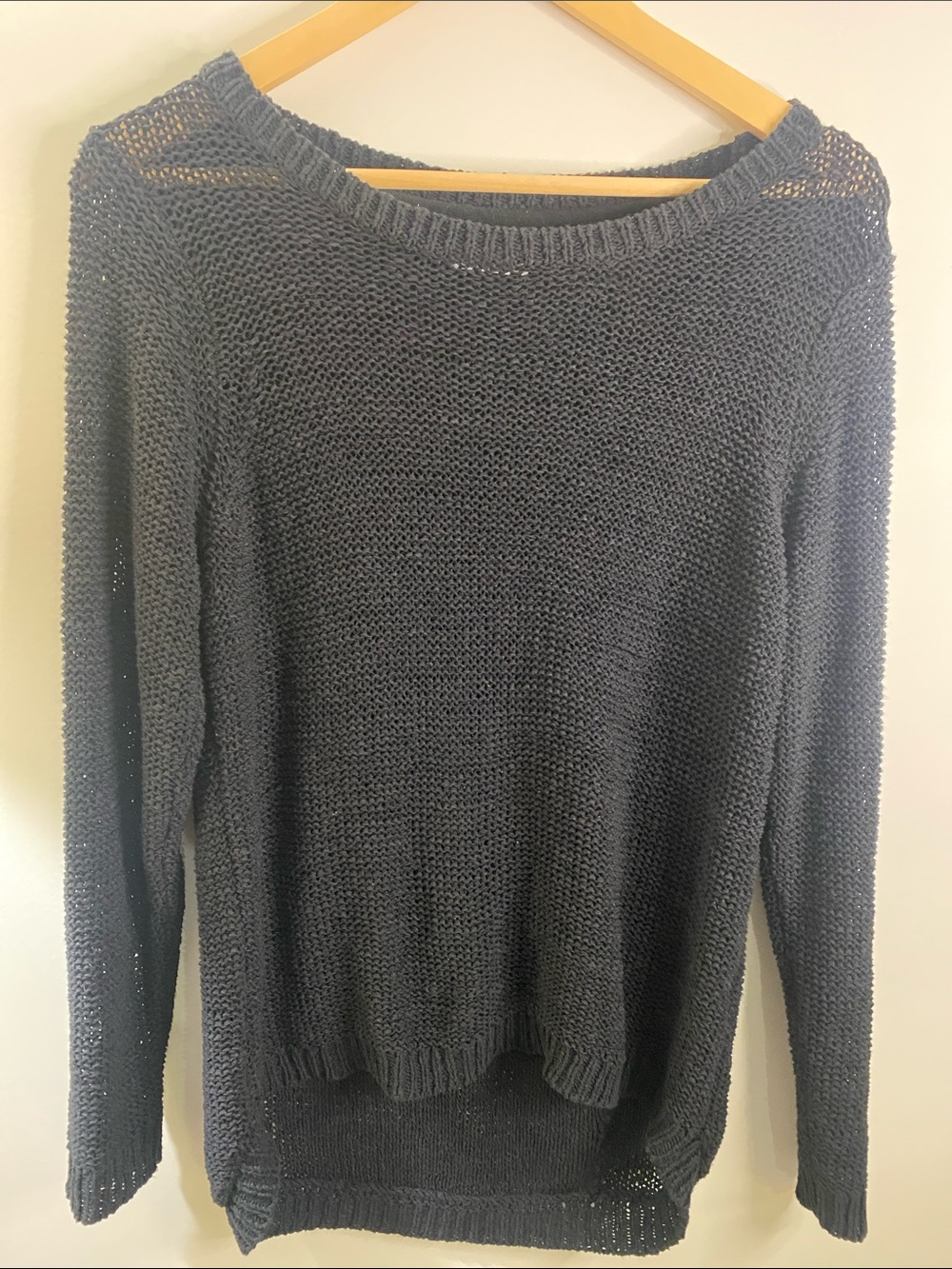 Women's Lightweight Crewneck Knit Sweater in Charcoal